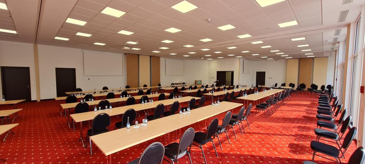 Hotelpark Der Westerwald Treff Oberlahr Bagian luar foto